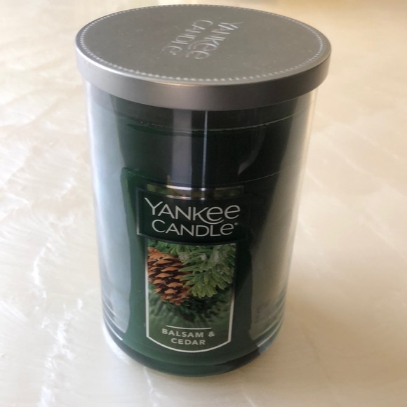 Yankee Candle Balsam & Cedar 22oz